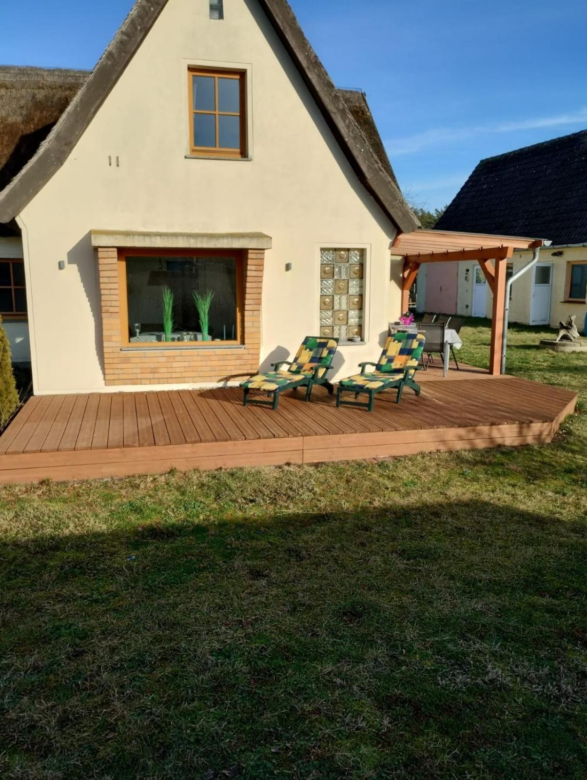 Huus Am Darss Villa Fuhlendorf  Exterior photo